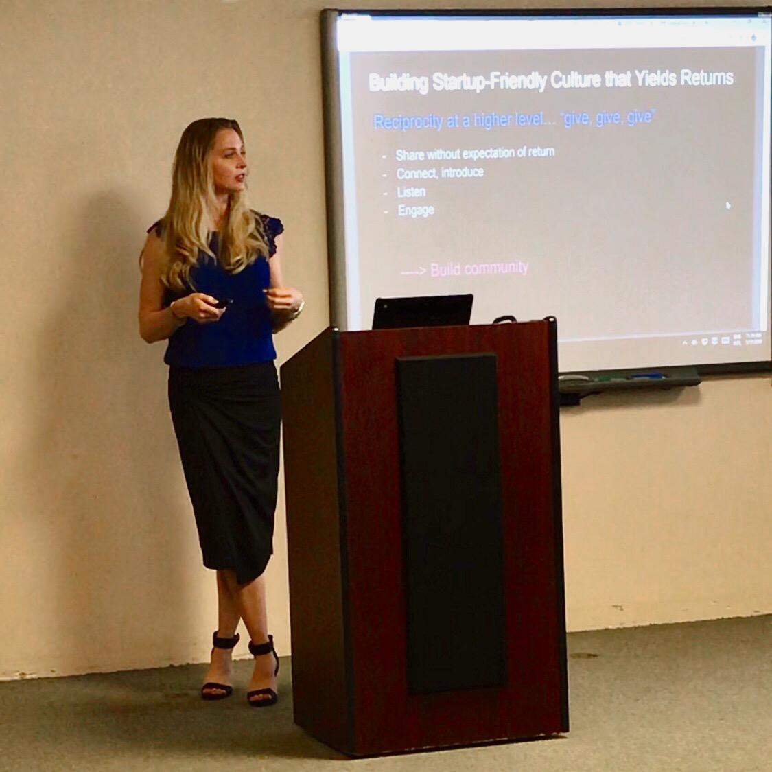 Talk: Building a Startup Ecosystem